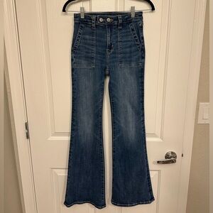 American Eagle super high-rise flare never worn. Size 0 regular.